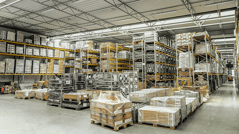 Jak připravit logistiku e-shopu na podzimní sezónu už v srpnu